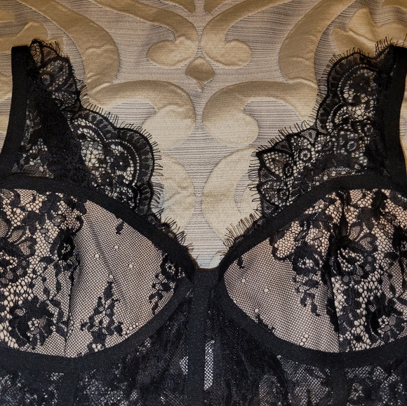 Lace and bandage dress, size L - Picture 7 of 9